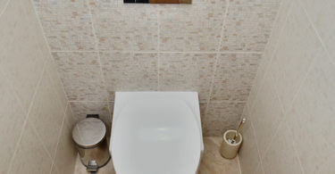 WC - závěsná toaleta